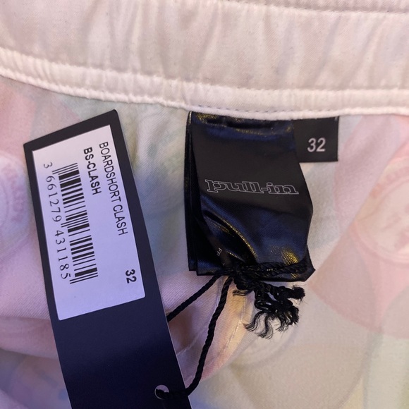 New Pull In Men’s Clash Multi Color Surf Short - Picture 3 of 3